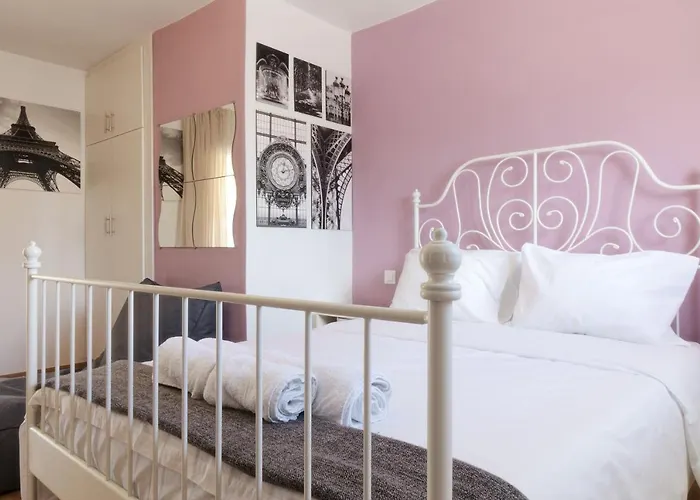 Cozy Studio In Koukaki Athens By Zain